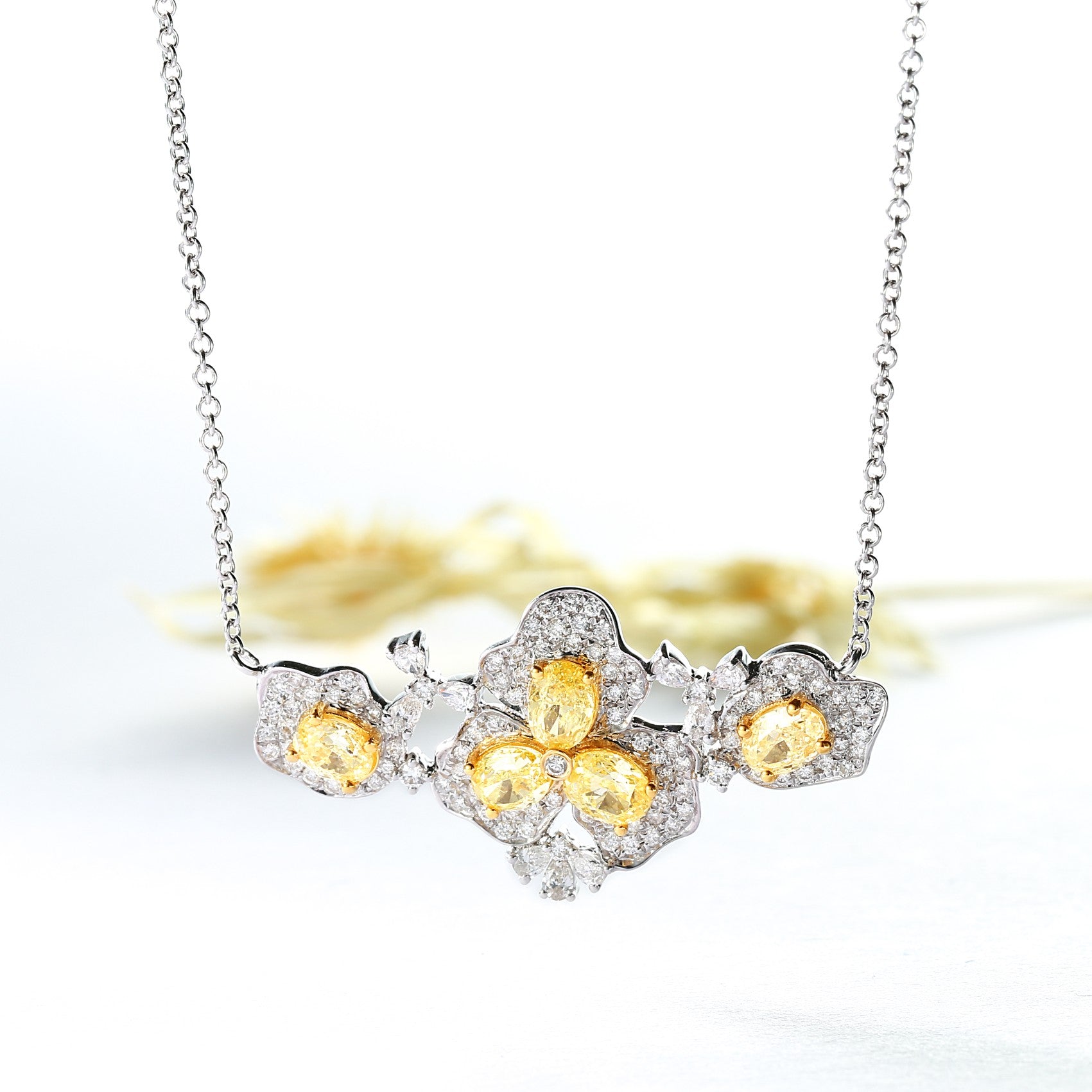 Exquisite Diamond Lotus Pendant Set - Premium Jewelry Collection - Yellow Diamond Pendant