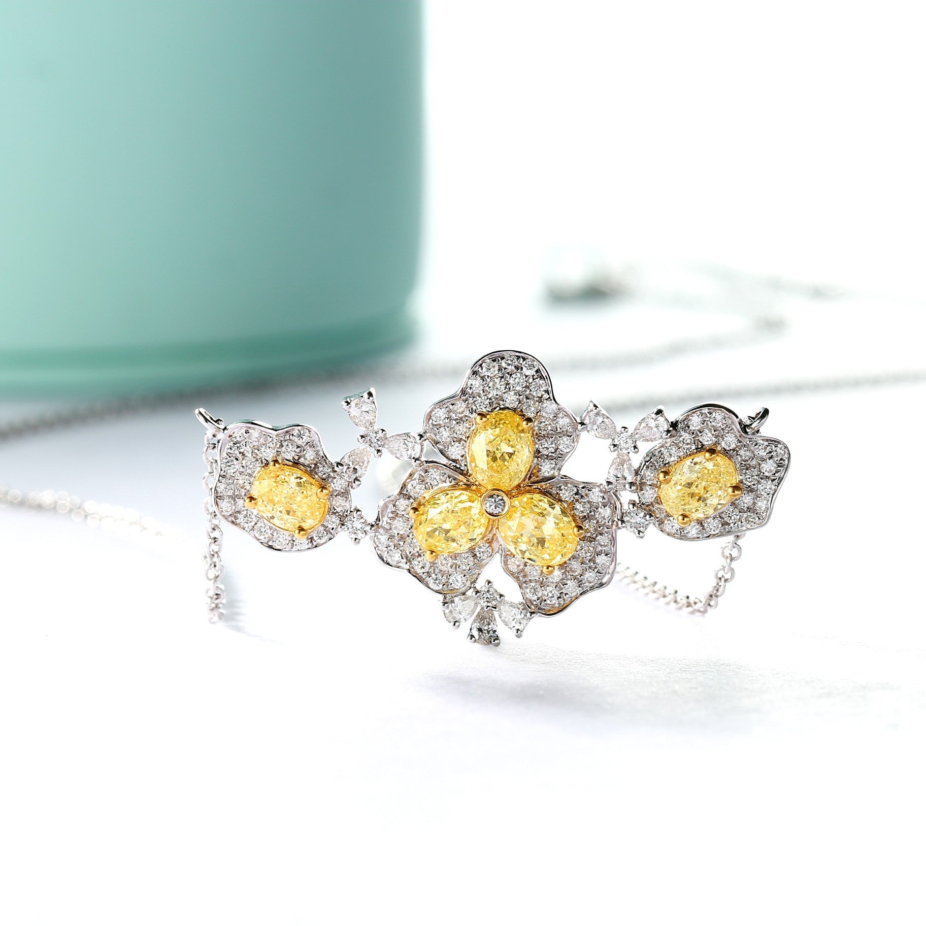 Exquisite Diamond Lotus Pendant Set - Premium Jewelry Collection - Yellow Diamond Pendant