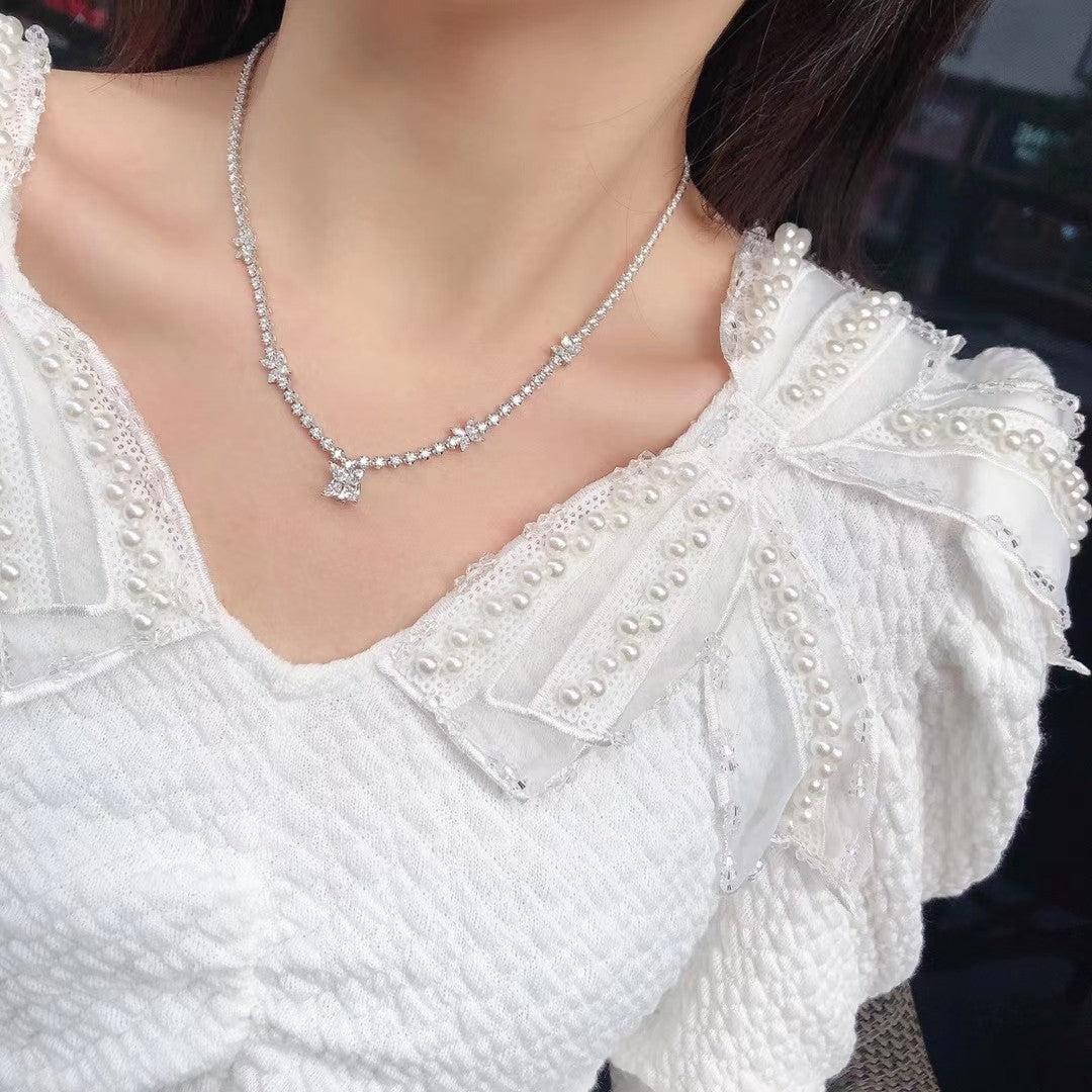 Exquisite Four-Leaf Marquise Pendant Necklace in Jewelry Collection - White Diamond Necklace
