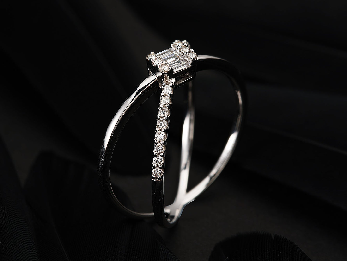 Exquisite Mini Ice Rock X Ring - Luxurious Jewelry Collection - White Diamond Ring