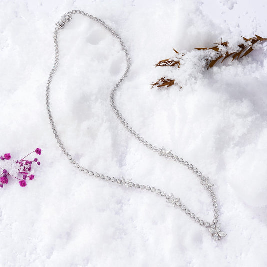 Luxurious Four-Leaf Marquise Pendant Necklace – Premium Jewelry - Universal Chain