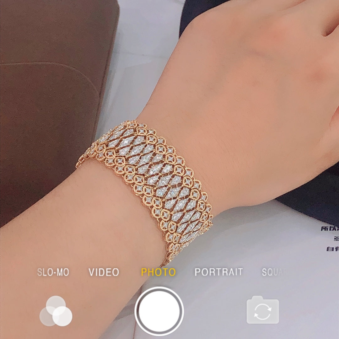 Luxurious Yellow Diamond Bracelet - Premium Jewelry Piece - Yellow Diamond Bracelet