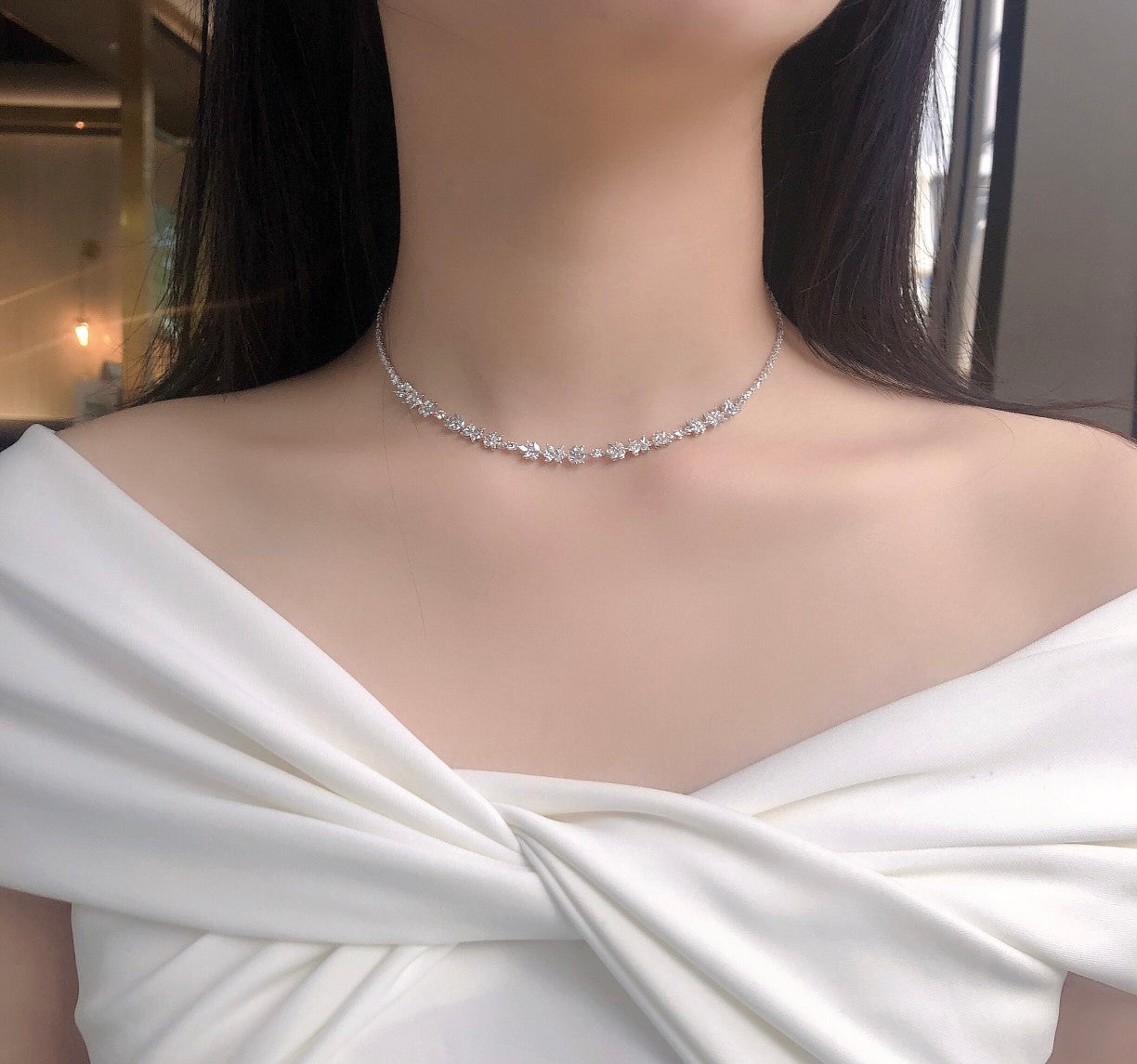 Marquise-Cut Leaf Pendant Necklace (39cm) - Premium Jewelry Collection - White Diamond Necklace