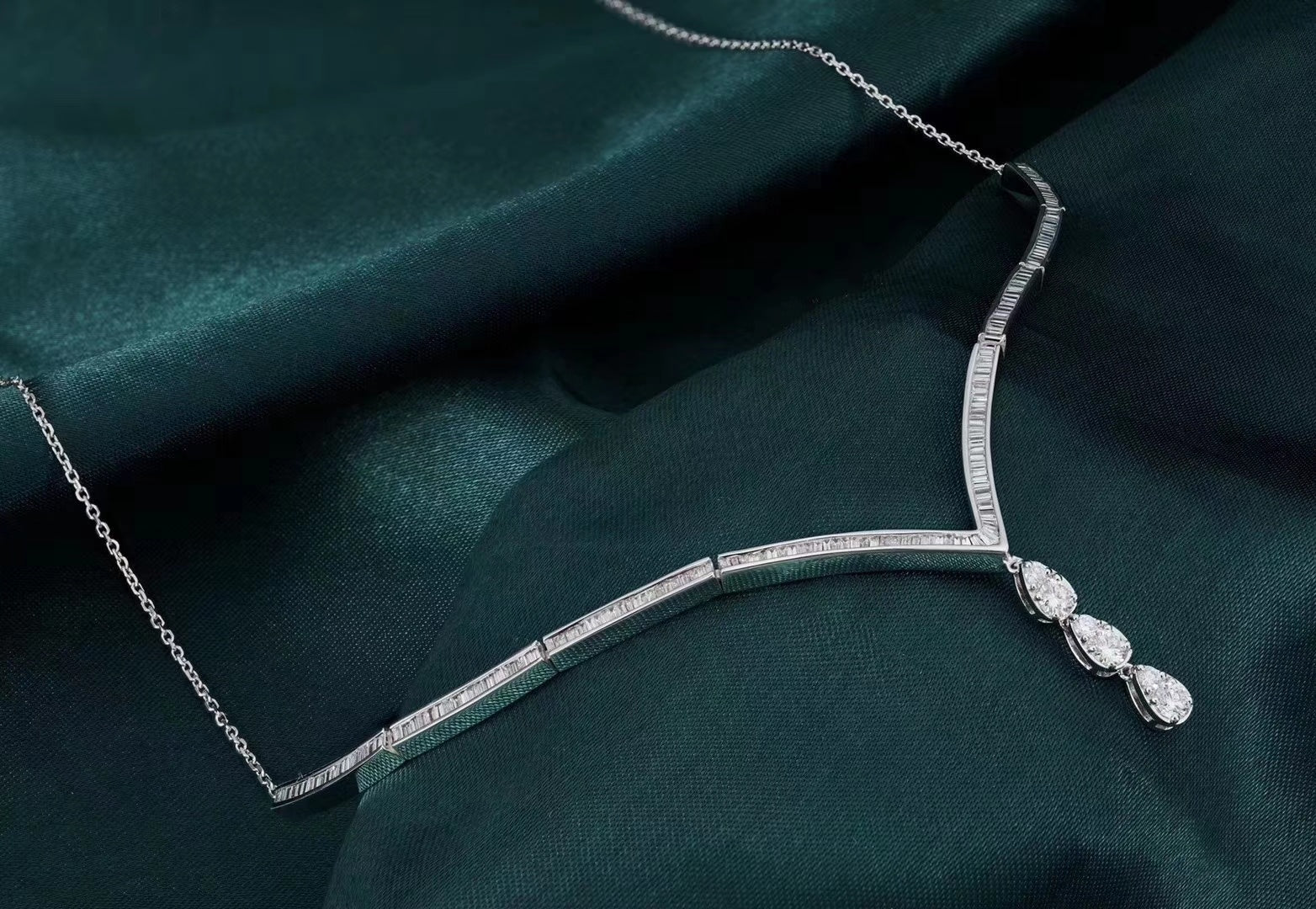 Seagull Pendant Necklace - Elegant Jewelry Piece - White Diamond Necklace